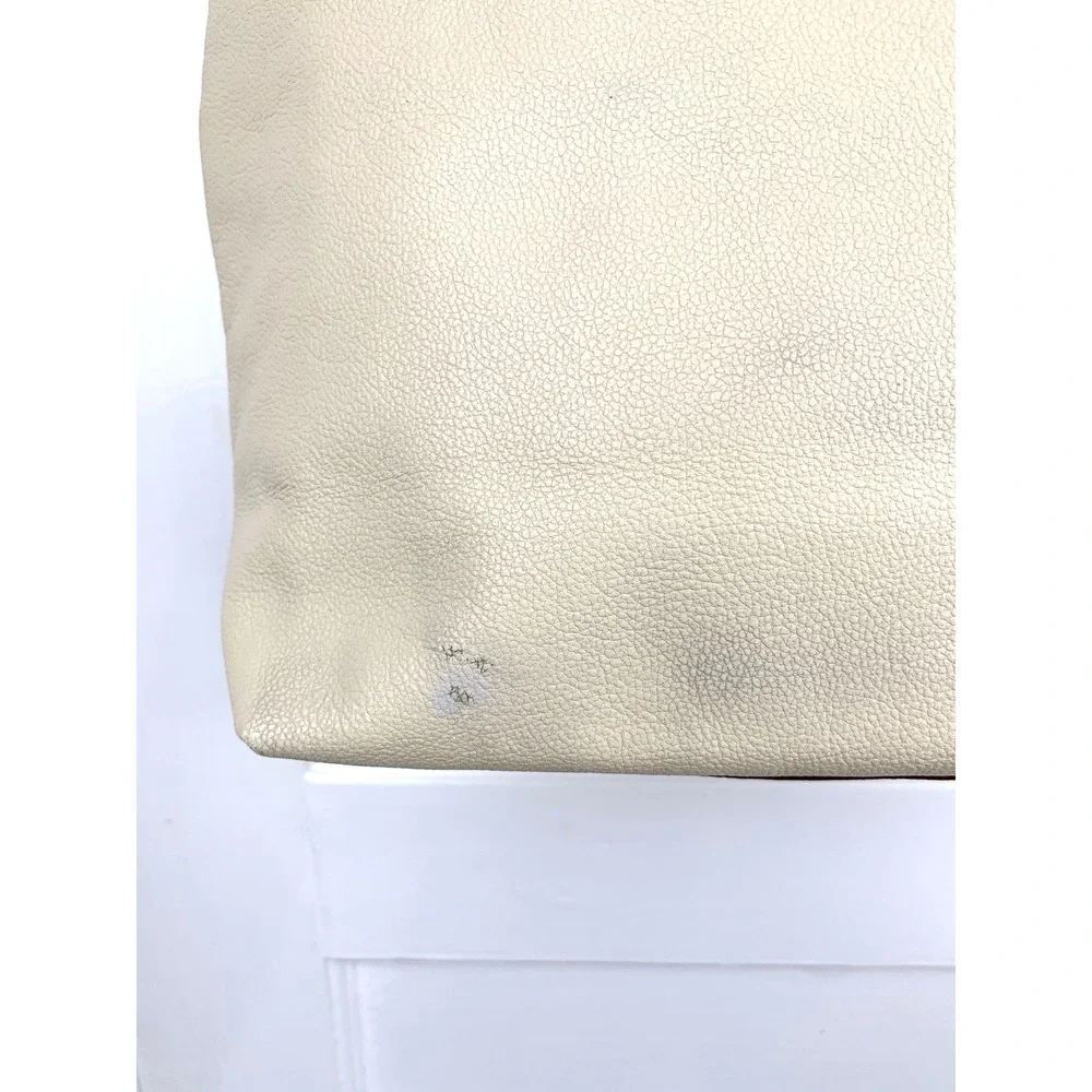 Dooney & Bourke DILLEN Cream Pebbled Leather Shoulder Bag with Dust Bag EUC